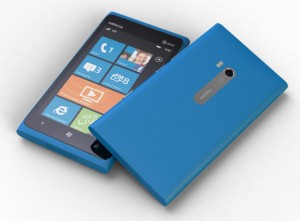 Cozi in fata magazinelor AT&T pentru lansarea noului Nokia Lumia 900 item-thumbnail
