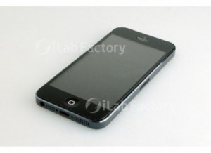 Cateva poze cu presupusul iPhone 5 item-thumbnail