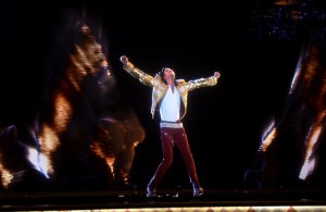 Holograma lui Michael Jackson prezenta la BBMA item-thumbnail