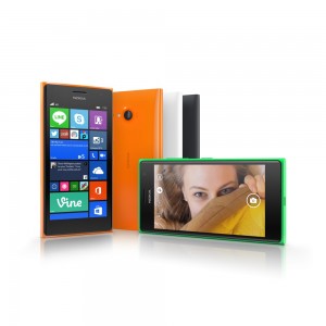Lumia 735 este acum disponibil în România item-thumbnail