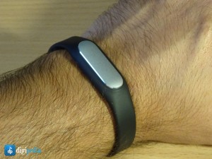 Review: Xiaomi Miband Fitness Smart Bracelet item-thumbnail