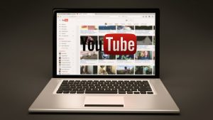 Cum să îți începi propriul canal de Youtube item-thumbnail