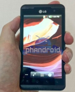 Primul telefon 3D, LG Optimus a fost lansat item-thumbnail